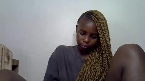 Snapshot of sweetrall chatting on 04.21.26 Lilly online show from 04.21.26