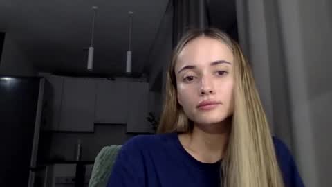 Snapshot of sweetsatalana chatting on 05.14.26 sweetsatalana online show from 05.14.26