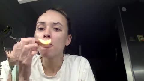 Snapshot of sweetsatalana chatting on 05.26.26 sweetsatalana online show from 05.26.26