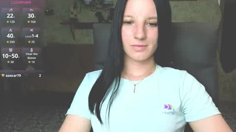 Snapshot of sweetshy99 chatting on 05.24.26 Sweet Shy online show from 05.24.26