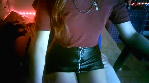 Snapshot of sweetsin_21 chatting on 01.20.25 MEGHAN LOPEZ online show from 01.20.25