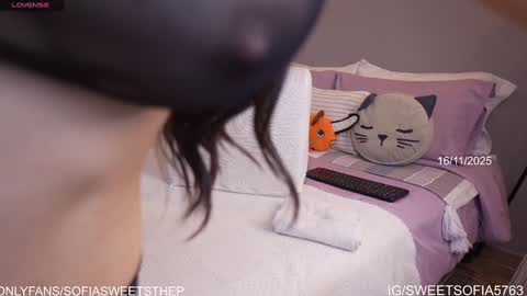 Sofia  online show from 11.17.25