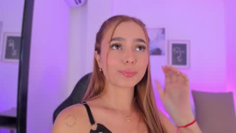 Snapshot of sweettammy_ chatting on 02.26.25 Tammy online show from 02.26.25