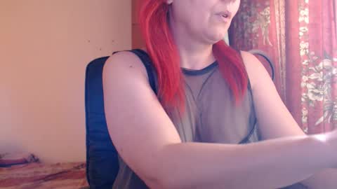 Snapshot of sweettanne chatting on 05.11.26 SweettAnne online show from 05.11.26