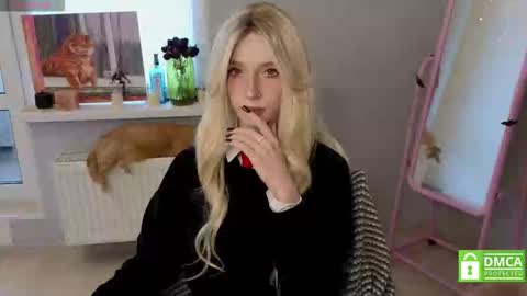 Elis  a little vacation Ill be here Saturday my schedules in bio online show from 03.20.26