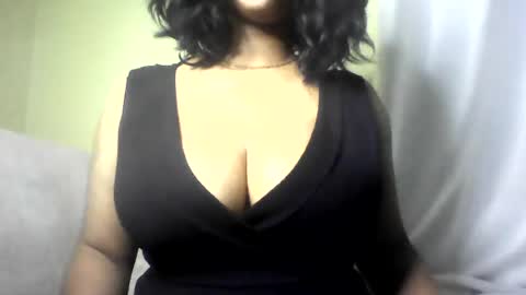 Snapshot of sweetveee chatting on 07.04.26 Vee online show from 07.04.26