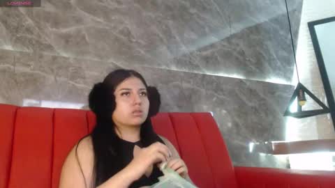 Snapshot of sweety_ashly chatting on 01.25.25 Ashley 3 online show from 01.25.25