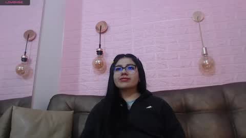 Snapshot of sweety_ashly chatting on 03.02.25 Ashley 3 online show from 03.02.25