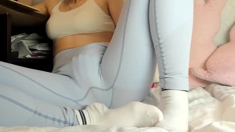 Snapshot of sweety_cum chatting on 01.09.25 Mia online show from 01.09.25