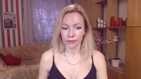 Snapshot of sweety_friend chatting on 04.13.26 Sweety friend online show from 04.13.26