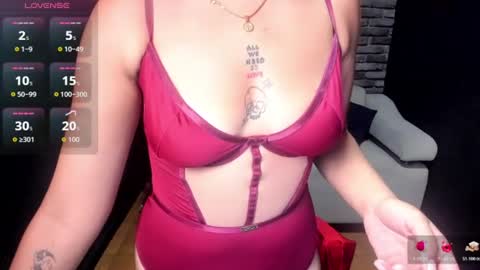 Snapshot of sweety_smilee chatting on 07.15.26 Emma online show from 07.15.26
