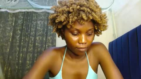 Snapshot of sweety_spixxy chatting on 05.14.26 Dolly online show from 05.14.26