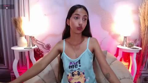 Snapshot of sweetylally chatting on 09.29.25 LAURA online show from 09.29.25