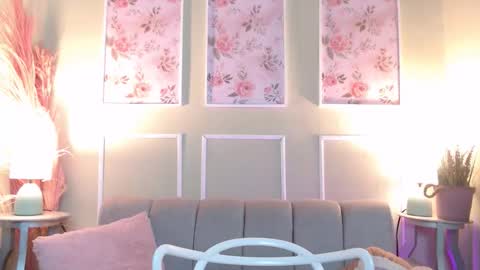 LAURA online show from 02.16.26