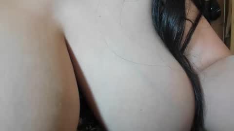 Snapshot of sweewoman_ chatting on 06.10.26 Miranda online show from 06.10.26