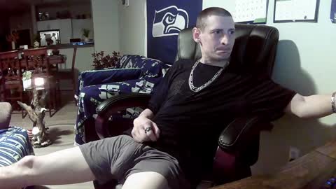 Snapshot of swelteringk chatting on 12.26.24 Kile online show from 12.26.24