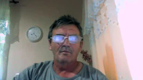 Snapshot of swergiu333 chatting on 07.08.26 Raymond online show from 07.08.26