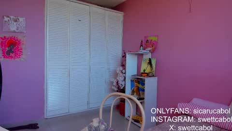 Snapshot of swettcabol chatting on 11.17.25 swettcabol online show from 11.17.25