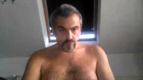 swinger_men_austria online show from 11.17.25