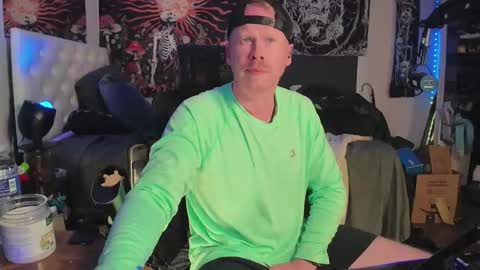 Snapshot of switchdean chatting on 10.19.25 Switch online show from 10.19.25