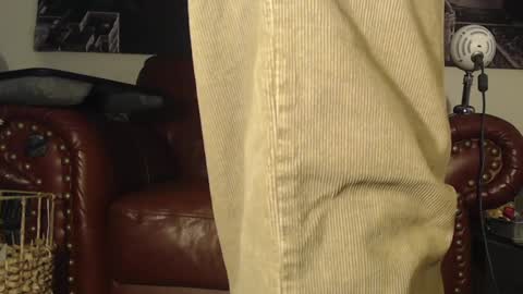 Snapshot of swolebbc chatting on 01.16.25 The DickGod online show from 01.16.25