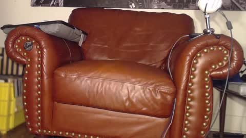 Snapshot of swolebbc chatting on 02.12.25 The DickGod online show from 02.12.25