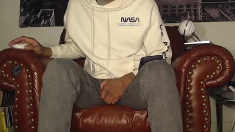 Snapshot of swolebbc chatting on 02.27.25 The DickGod online show from 02.27.25