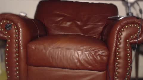 Snapshot of swolebbc chatting on 03.08.25 The DickGod online show from 03.08.25