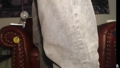 Snapshot of swolebbc chatting on 09.22.25 The DickGod online show from 09.22.25