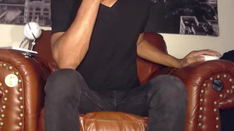 Snapshot of swolebbc chatting on 10.16.25 The DickGod online show from 10.16.25