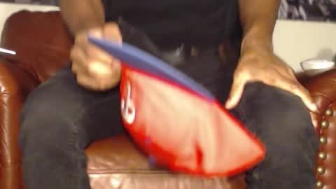 Snapshot of swolebbc chatting on 10.18.25 The DickGod online show from 10.18.25