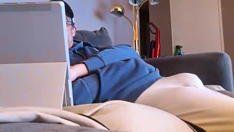 swontguy2025 online show from 03.09.26