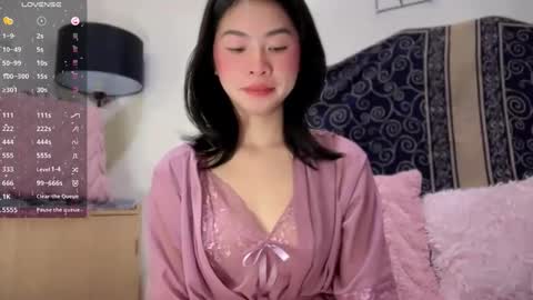 Snapshot of swt_asianholly chatting on 03.16.26 Holly online show from 03.16.26