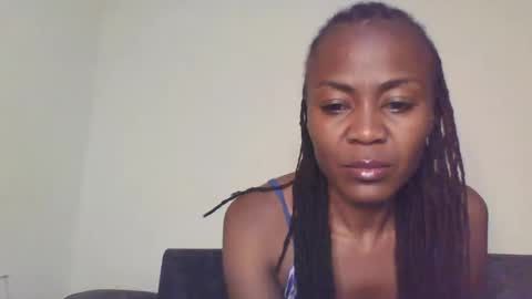 Snapshot of swtebony1 chatting on 04.21.26 ALICIA online show from 04.21.26