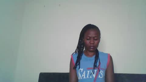 Snapshot of swtebony1 chatting on 05.18.26 ALICIA online show from 05.18.26