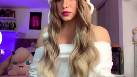 Snapshot of swtgoldenangel_ chatting on 05.23.26 swtgoldenangel_ online show from 05.23.26