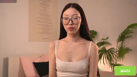 Snapshot of swtty_meivi chatting on 06.18.26 MEI online show from 06.18.26