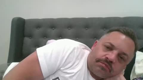 Snapshot of sxylegsturnmeon chatting on 11.18.25 sxylegsturnmeon online show from 11.18.25