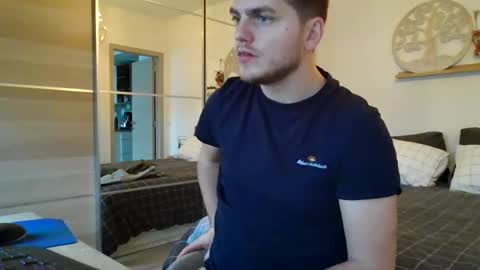 syl092 online show from 01.08.25