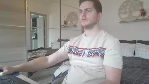 syl092 online show from 02.05.25