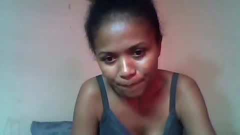 Snapshot of sylvaniah01 chatting on 05.19.26 sylvaniah01 online show from 05.19.26