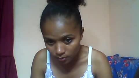 Snapshot of sylvaniah01 chatting on 05.21.26 sylvaniah01 online show from 05.21.26
