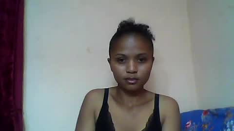 Snapshot of sylvaniah01 chatting on 05.22.26 sylvaniah01 online show from 05.22.26
