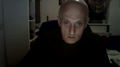 Snapshot of sylverstart92 chatting on 02.21.25 sylverstart92 online show from 02.21.25