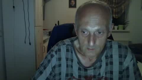 Snapshot of sylverstart92 chatting on 06.19.26 sylverstart92 online show from 06.19.26