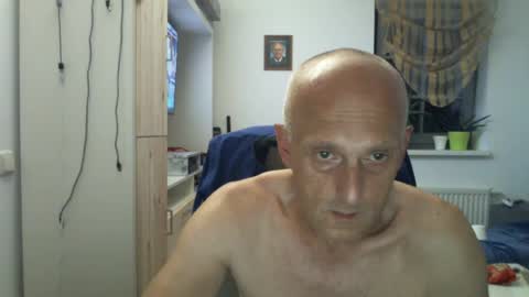 Snapshot of sylverstart92 chatting on 06.27.26 sylverstart92 online show from 06.27.26