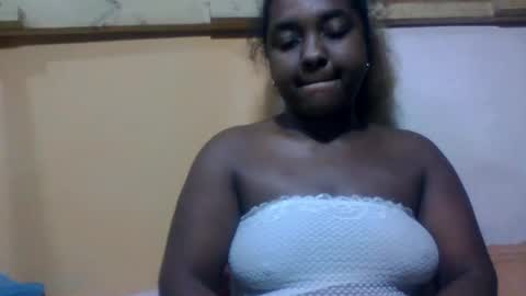 Snapshot of sylvi_ni chatting on 07.21.26 NinaDream online show from 07.21.26