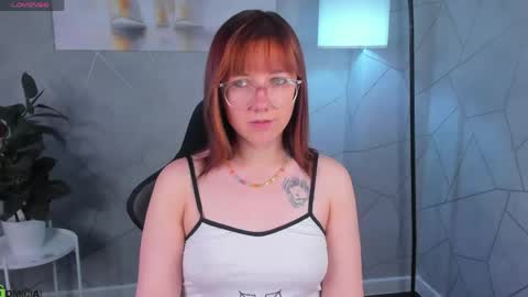 Snapshot of sylvia_ruiz chatting on 05.30.26 Sylvia online show from 05.30.26