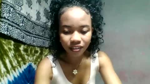 Snapshot of sylviette chatting on 05.27.26 Sylviette online show from 05.27.26