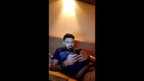 Snapshot of synchr0 chatting on 12.18.25 synchr0 online show from 12.18.25